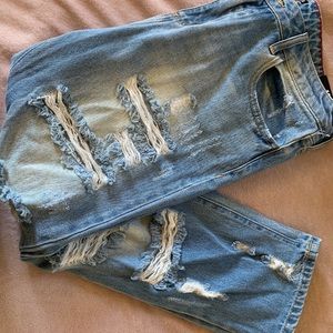 Fashion Nova “Jeans muggin” distressed boyfriend